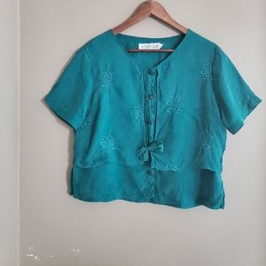 Vintage Action Wearembroidered top